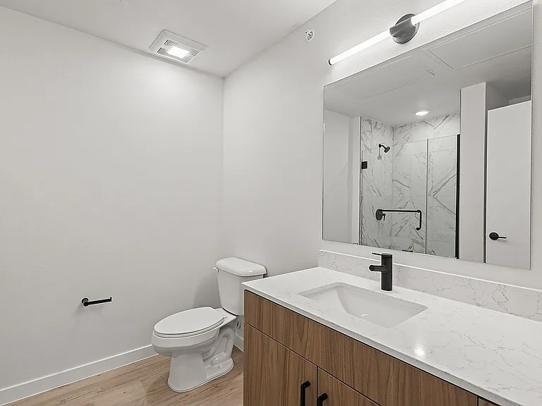 Oso Apartments — Photo 42