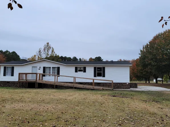 4606 Dixon Road, Grimesland, NC 27837