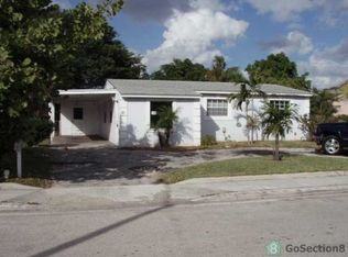 1020 W 2nd St, Riviera Beach, FL 33404