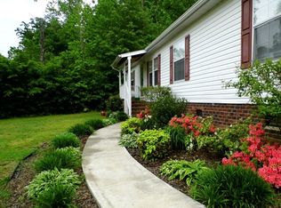 1095 River Wood Dr, Salisbury, NC 28146