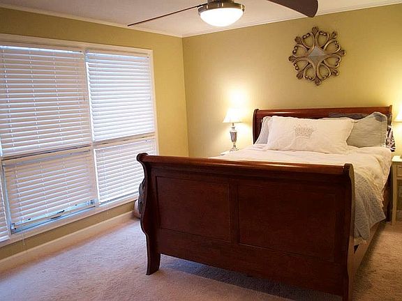 5th image of 1066 Alta Vista Dr