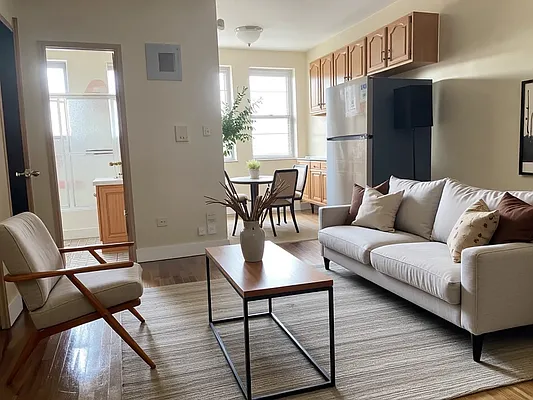 Rented by Zara Realty Holding Corp | media 1