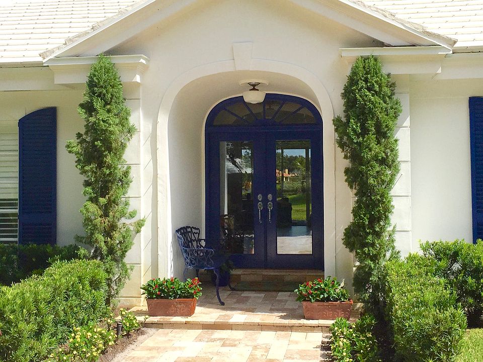1st image of 10099 SE White Pelican Way