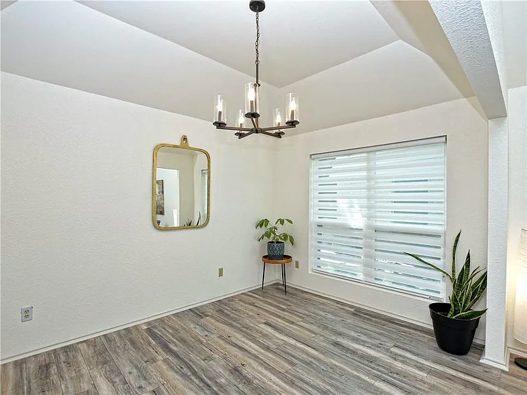 1107 Hatteras Dr — Photo 8
