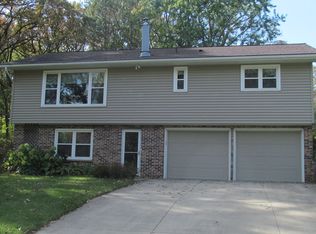 21817 Scott Ave, Albert Lea, MN 56007