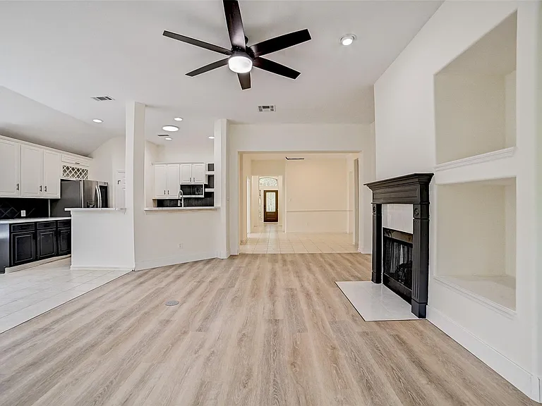 70 Camber Pine Pl — Photo 12