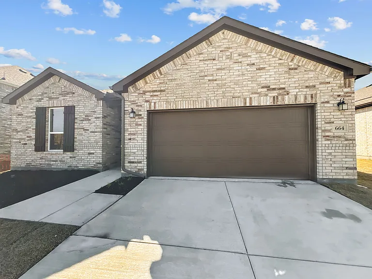 664 Jupe Way — Photo 3