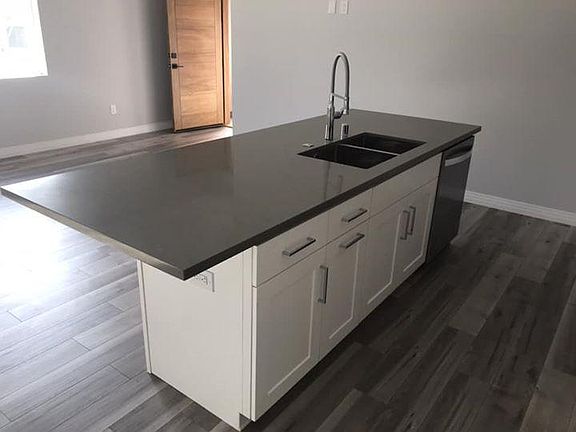 4th image of 10221 McClemont Ave #3