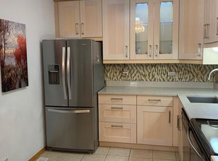 1015 Casa Dr, Schaumburg, IL 60173