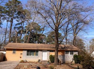 6 Trent Dr, Little Rock, AR 72209