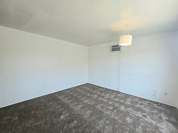 2nd image of 3174-78 Adams Ave #2B-1BA-700SQFT