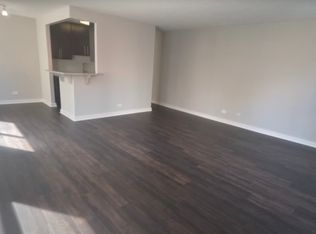 51 W Huron St #2W, Chicago, IL 60654