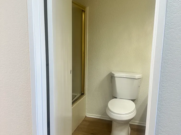 4029 W Broadway #5 — Photo 14