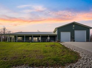 17873 Parkview Dr, Moravia, IA 52571