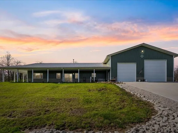 17873 Parkview Dr, Moravia, IA 52571