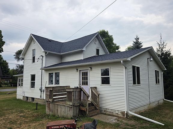 2nd image of 502 S Main St