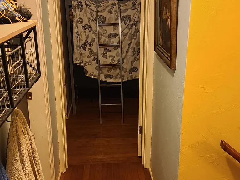 Upstairs hall