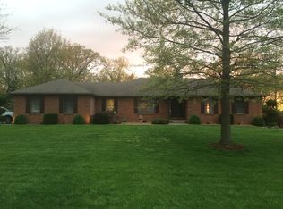 2565 Tyson Ln, Highland, IL 62249
