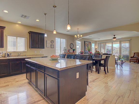 3rd image of 759 W Judi Dr