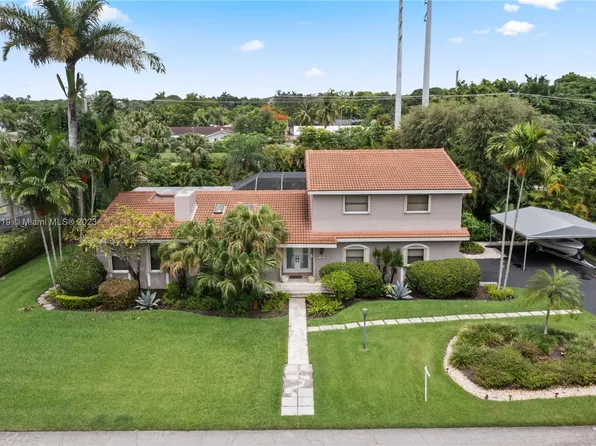 14301 SW 75th Ct, Palmetto Bay, FL 33158