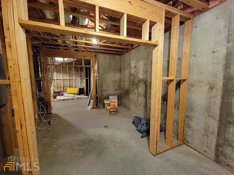125 Farmington Dr — Photo 35
