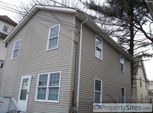 16 Gladstone St, Providence, RI 02905