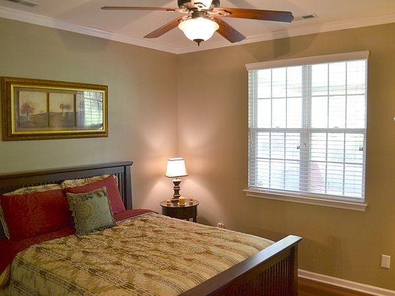 Downstairs bedroom 