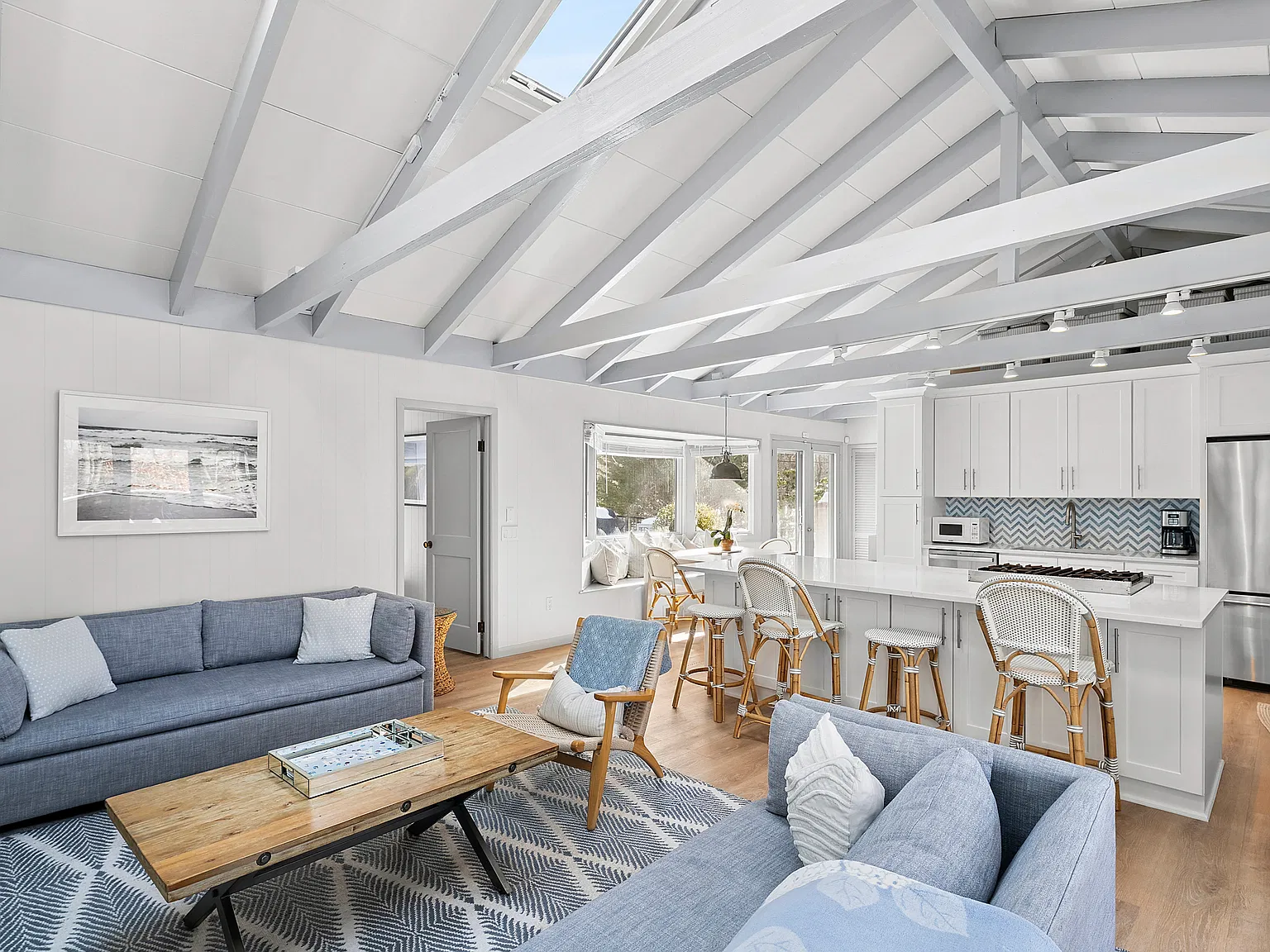 East Hampton Bayside Oasis — Photo 3