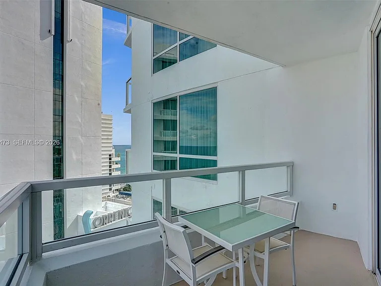 4401 Collins Ave #1503 — Photo 51