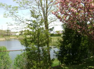 8 Osprey Pl, Barnegat, NJ 08005