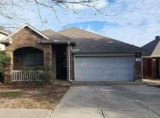 10708 Highland Ridge Rd, Fort Worth, TX 76108