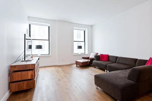 Rented by City Connections Realty | media 28