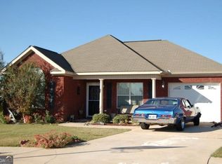 511 Covington Cv, Byron, GA 31008