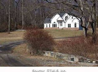 158 Oxbow Rd, Higganum, CT 06441