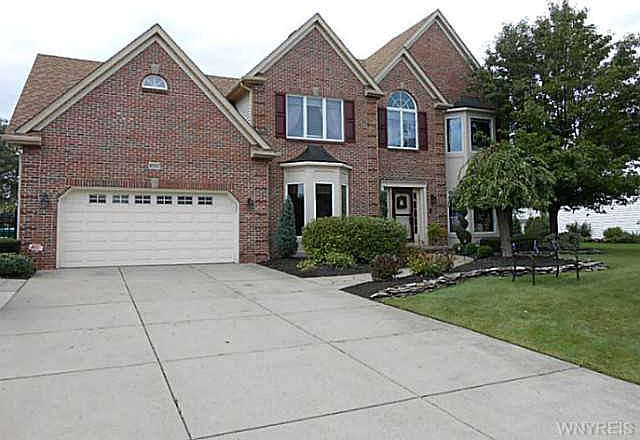 1st image of 8587 Greenway Ct