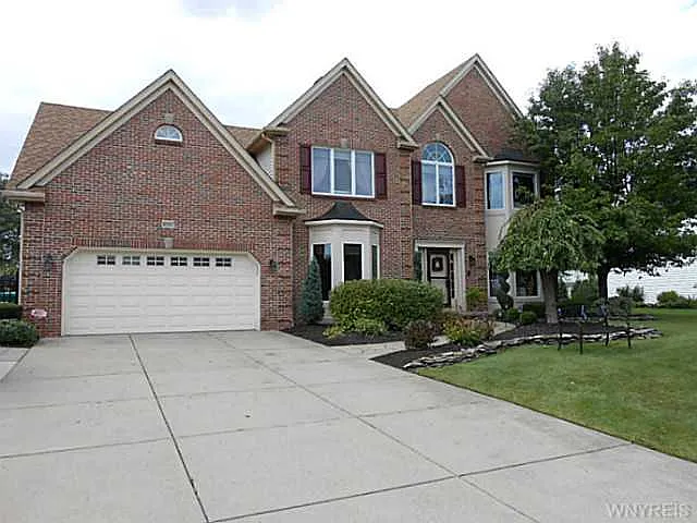 8587 Greenway Ct photo 1