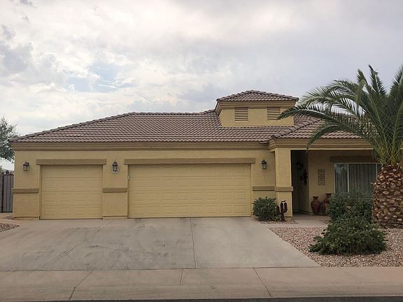 2nd image of 945 W Torrey Pines Blvd