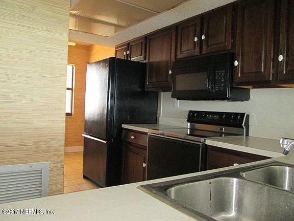 4th image of 1901 1ST Street #1202