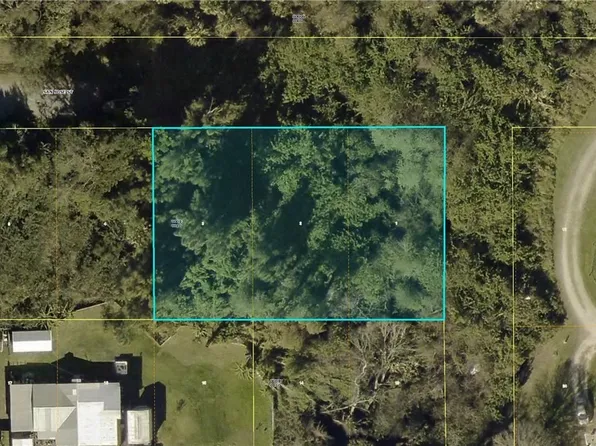 421 San Jose St, North Fort Myers, FL 33903