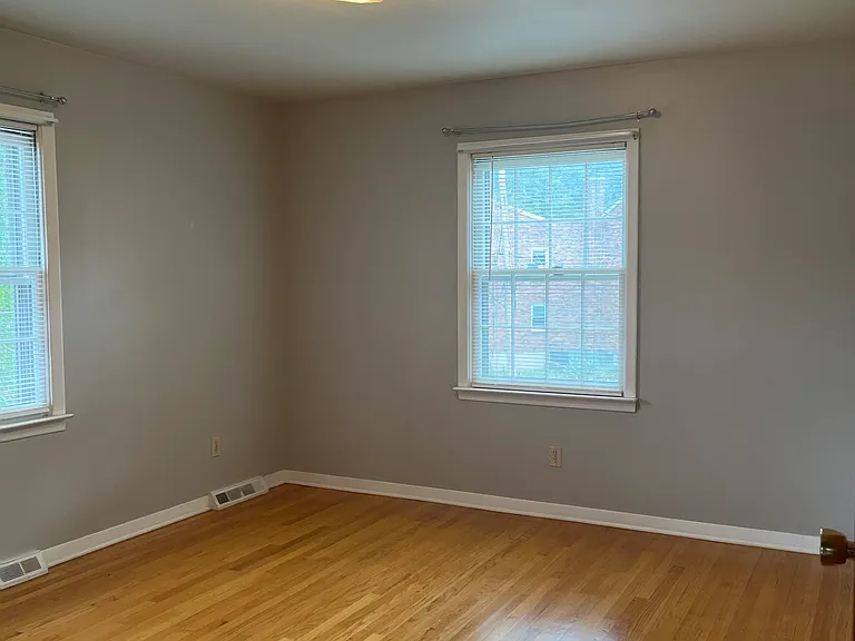 12 Kensington Ct — Photo 9