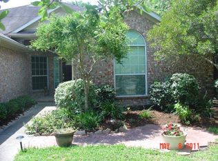 1101 Breckenridge Cove Ln, League City, TX 77573