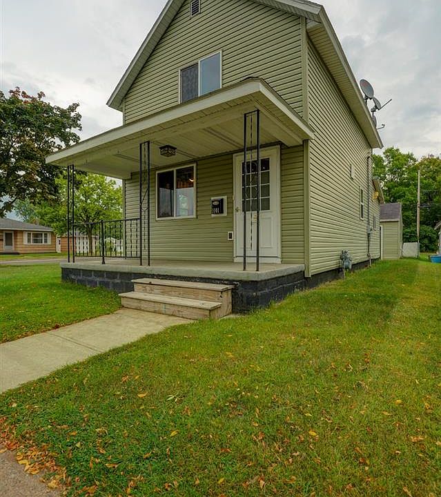 1st image of 1001 S 12th Ave