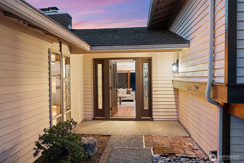 3rd image of 15010 SE 46th Way