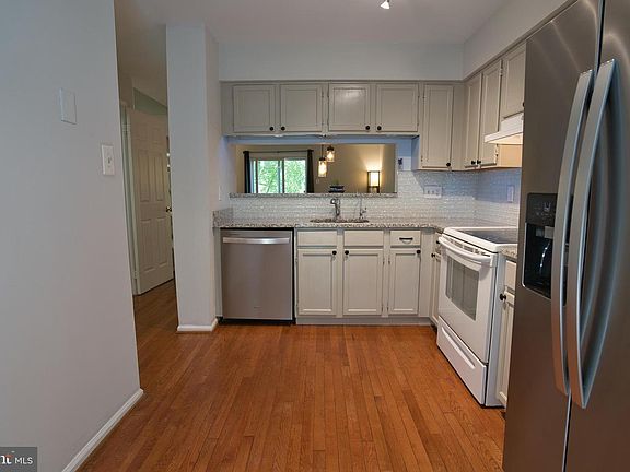 4th image of 20438 Summersong Ln