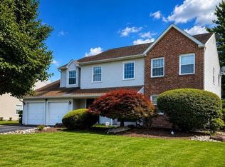 2067 E Wellington Rd, Newtown, PA 18940