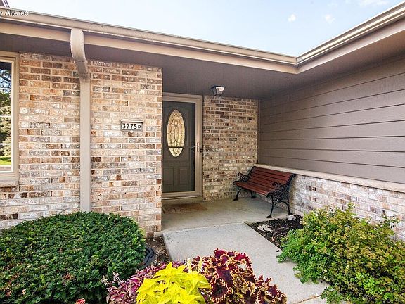 3rd image of 3775 Yukon ROAD #D