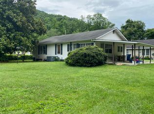 2512 Exeter Ave, Middlesboro, KY 40965