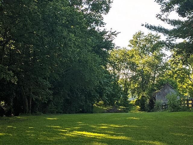 1st image of 2915 Columbus Ln