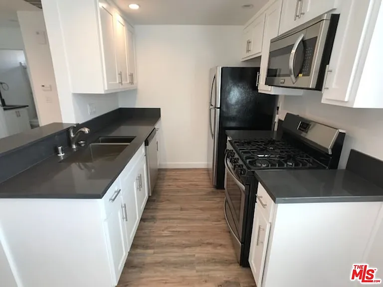 601 N Normandie Ave #6 — Photo 2