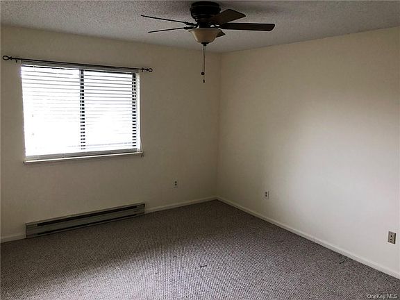 5th image of 102 Davos Pointe #G9